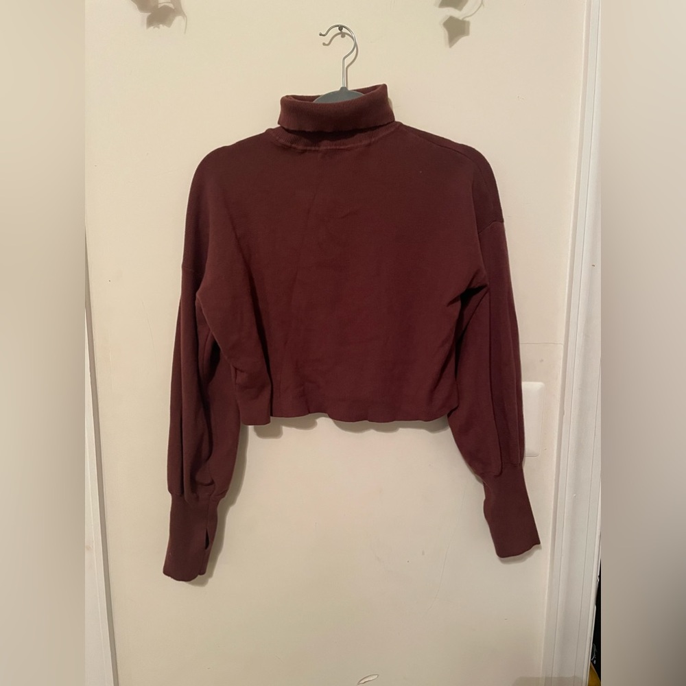 WOMENS CROPPED BROWN TURTLE NECK